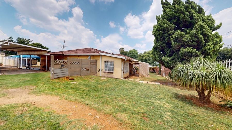 5 Bedroom Property for Sale in Primrose Gauteng