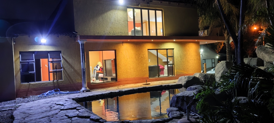 5 Bedroom Property for Sale in Brackendowns Gauteng