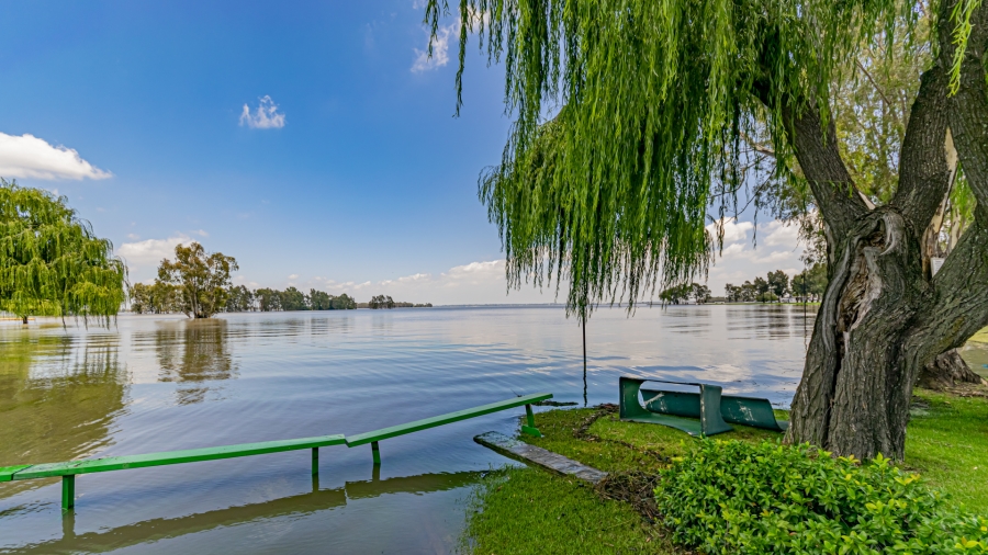 4 Bedroom Property for Sale in Vaal Marina Gauteng