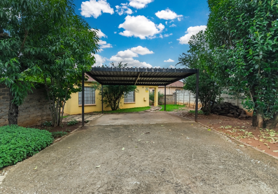 3 Bedroom Property for Sale in Cosmo City Gauteng