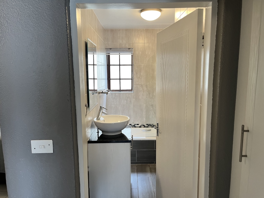 3 Bedroom Property for Sale in Bedfordview Gauteng