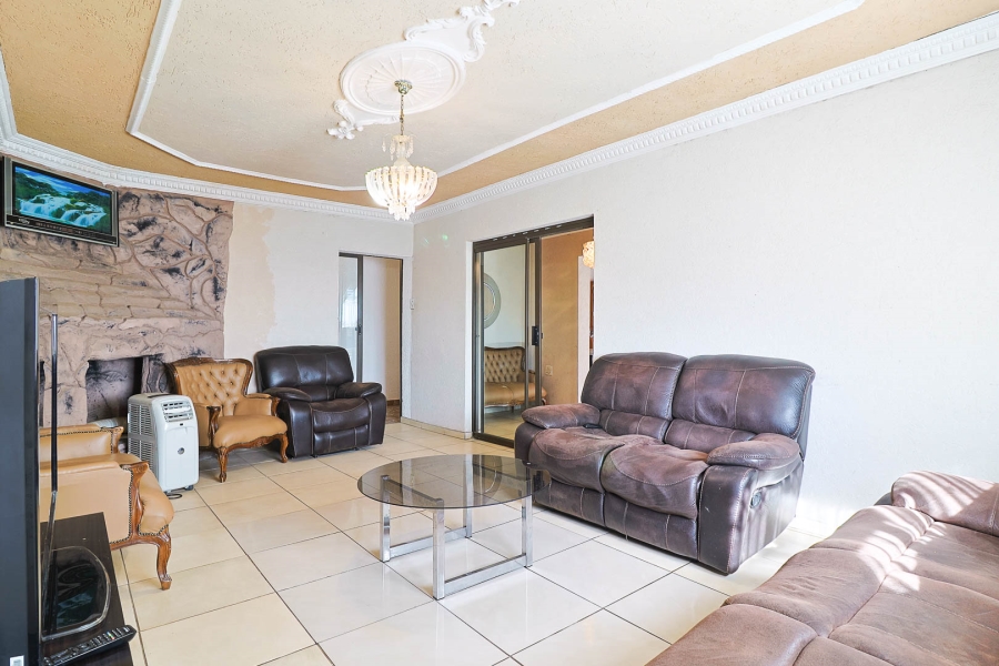 4 Bedroom Property for Sale in Selcourt Gauteng