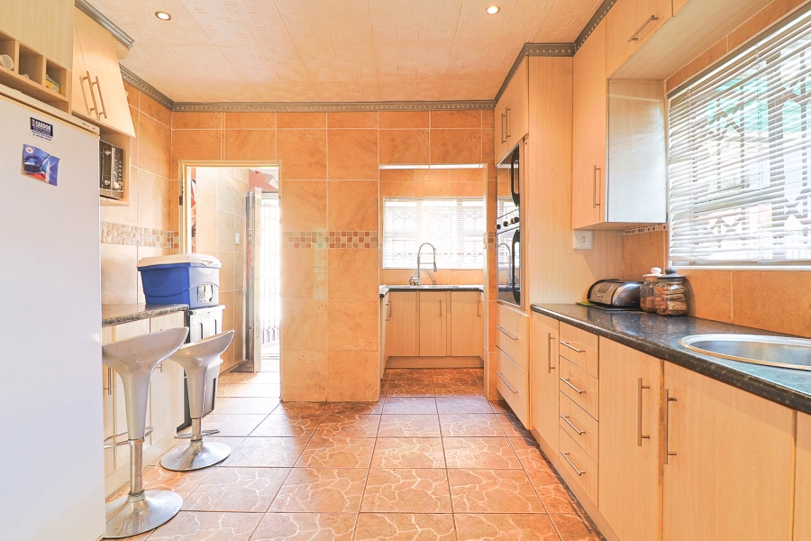 4 Bedroom Property for Sale in Selcourt Gauteng