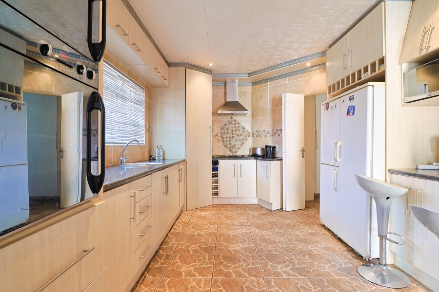 4 Bedroom Property for Sale in Selcourt Gauteng