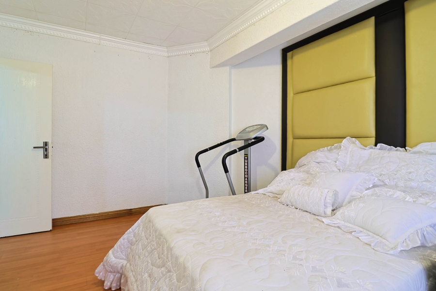 4 Bedroom Property for Sale in Selcourt Gauteng