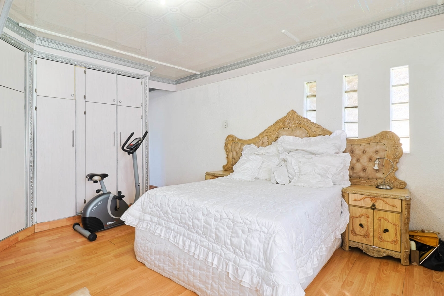 4 Bedroom Property for Sale in Selcourt Gauteng