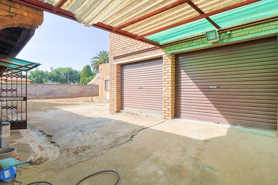 4 Bedroom Property for Sale in Selcourt Gauteng