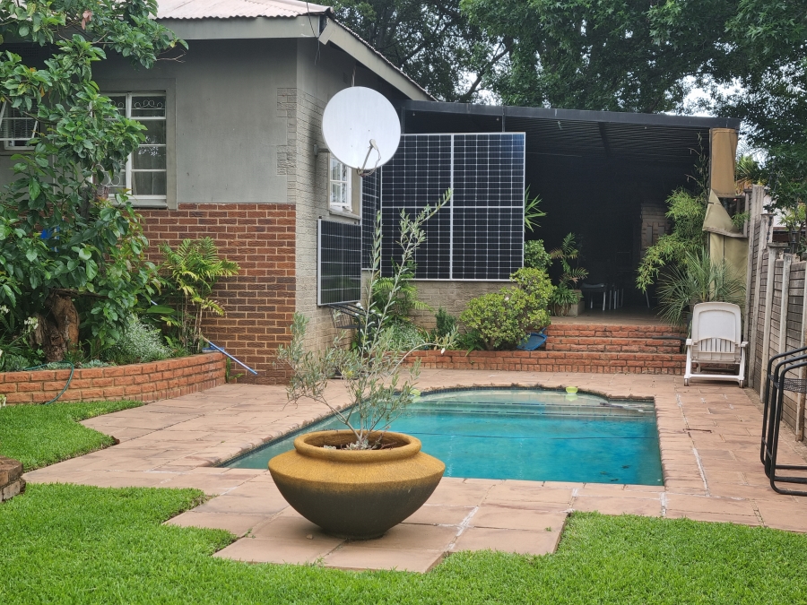 3 Bedroom Property for Sale in Silverton Gauteng