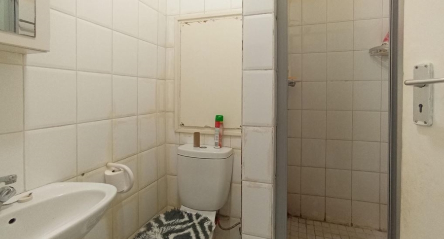 2 Bedroom Property for Sale in Waterkloof Glen Gauteng