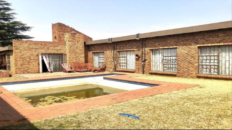 4 Bedroom Property for Sale in Dalpark Gauteng