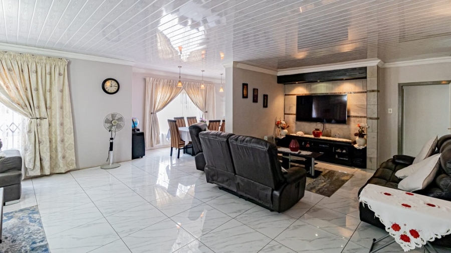 4 Bedroom Property for Sale in Eden Park Gauteng