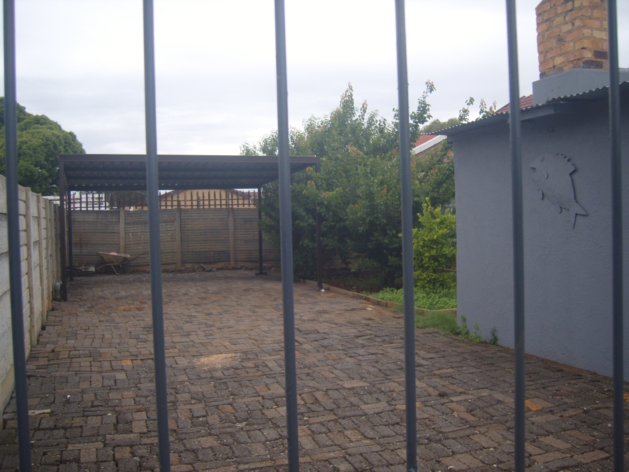 4 Bedroom Property for Sale in Mayberry Park Gauteng