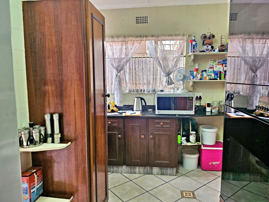 3 Bedroom Property for Sale in Birchleigh Gauteng