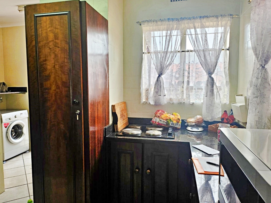 3 Bedroom Property for Sale in Birchleigh Gauteng