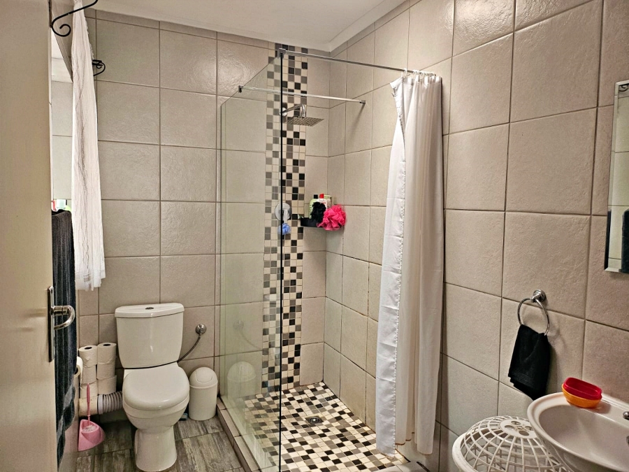 3 Bedroom Property for Sale in Birchleigh Gauteng