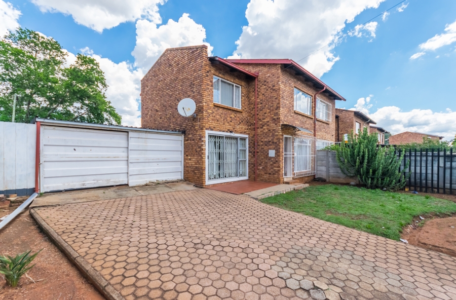 3 Bedroom Property for Sale in Florida Gauteng
