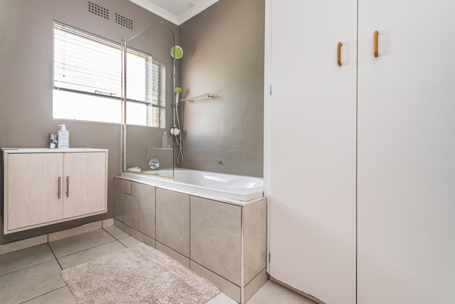 3 Bedroom Property for Sale in Florida Gauteng