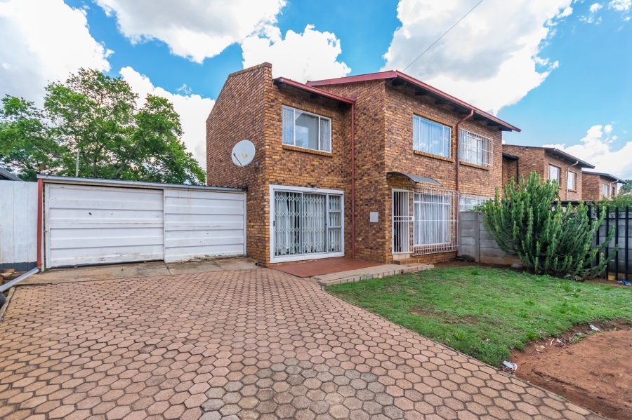 3 Bedroom Property for Sale in Florida Gauteng