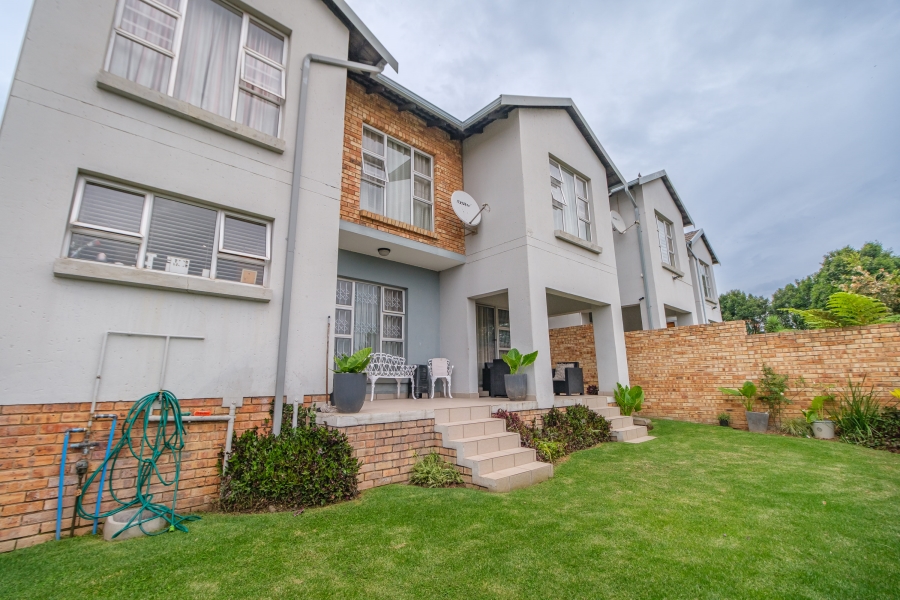 To Let 3 Bedroom Property for Rent in Noordhang Gauteng