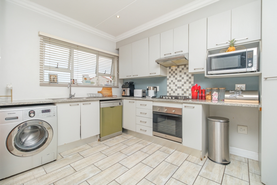 To Let 3 Bedroom Property for Rent in Noordhang Gauteng