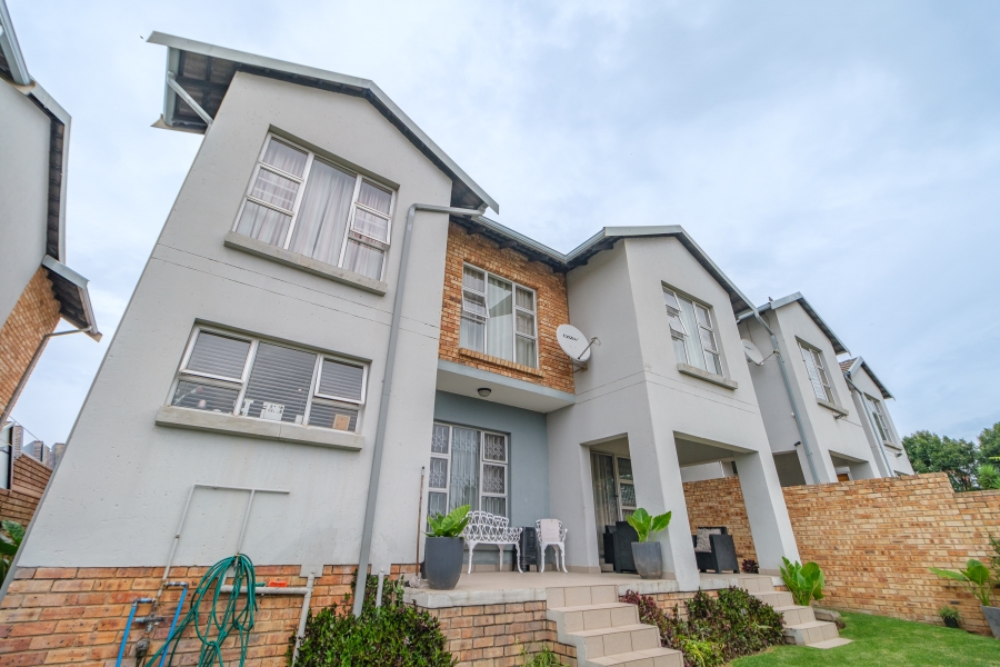 To Let 3 Bedroom Property for Rent in Noordhang Gauteng