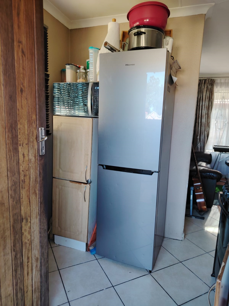 2 Bedroom Property for Sale in Unitas Park Gauteng