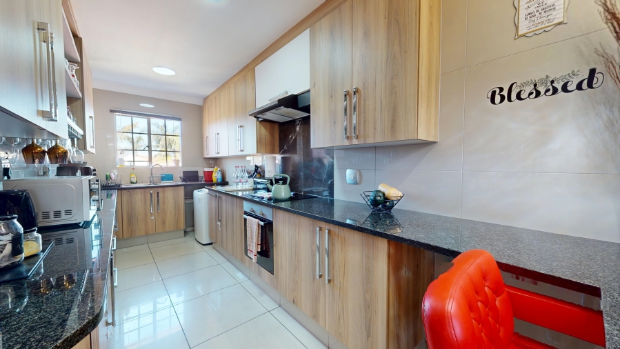 2 Bedroom Property for Sale in Beyers Park Gauteng