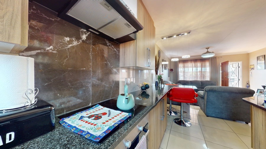 2 Bedroom Property for Sale in Beyers Park Gauteng