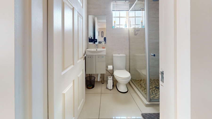 2 Bedroom Property for Sale in Beyers Park Gauteng