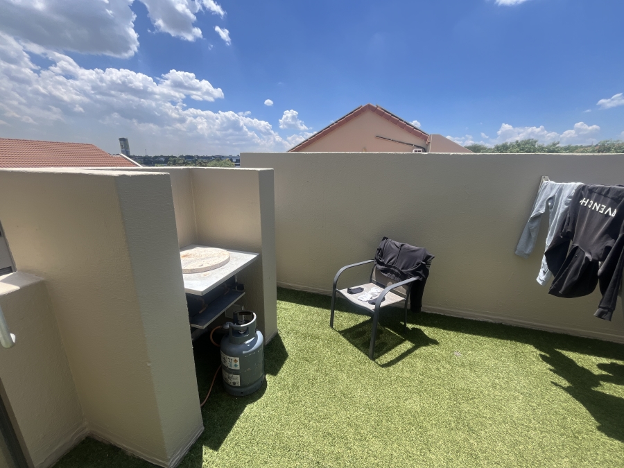 2 Bedroom Property for Sale in Bedford Gardens Gauteng