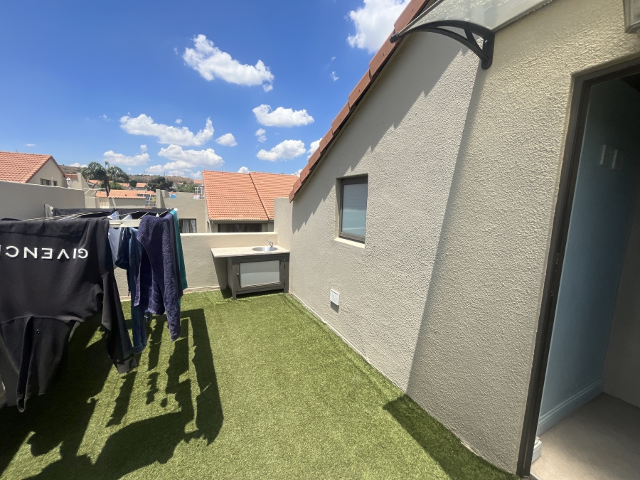 2 Bedroom Property for Sale in Bedford Gardens Gauteng