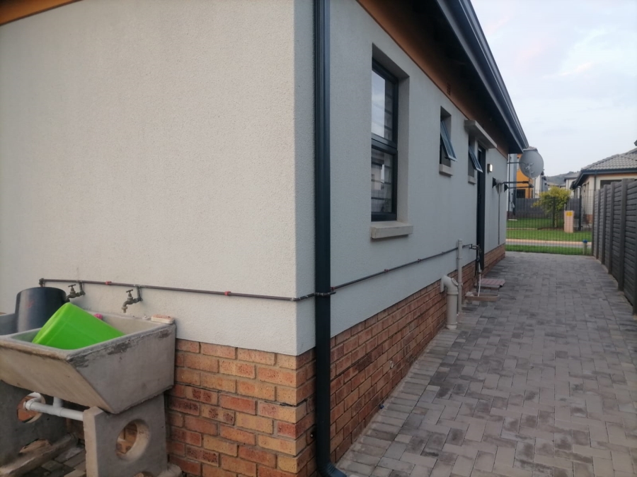 3 Bedroom Property for Sale in Lotus Gardens Gauteng