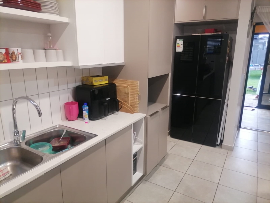 3 Bedroom Property for Sale in Lotus Gardens Gauteng