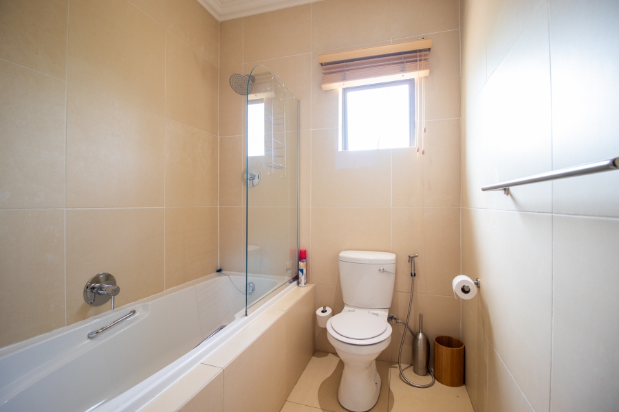 4 Bedroom Property for Sale in Vaal Marina Gauteng