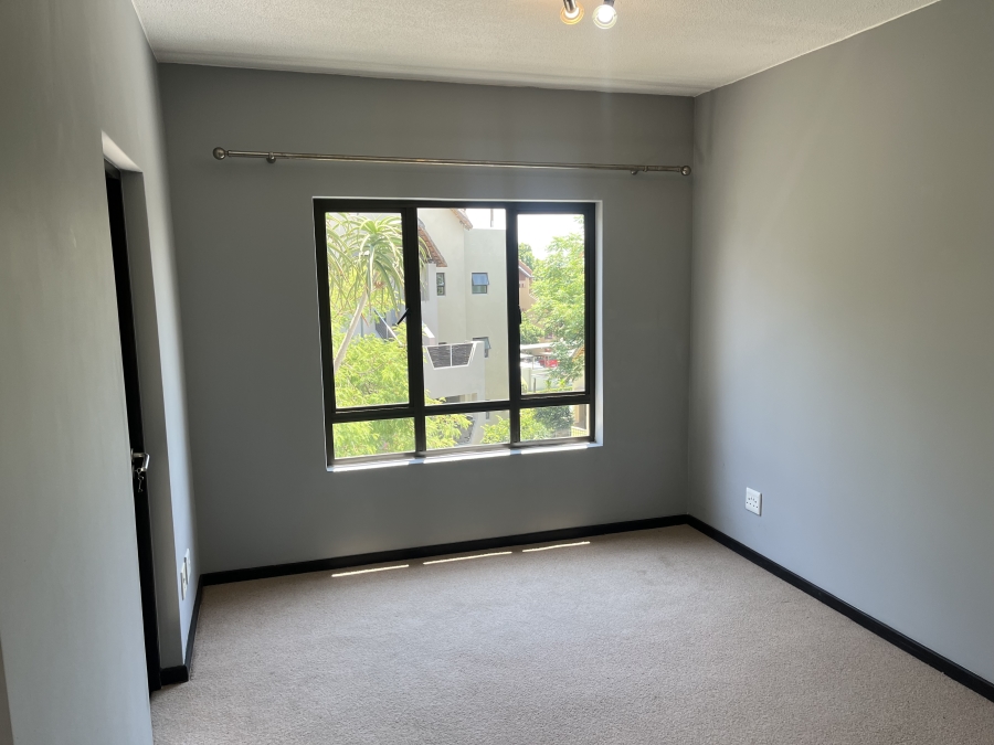 To Let 2 Bedroom Property for Rent in Pineslopes Gauteng