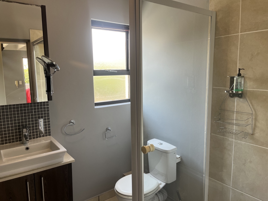 To Let 2 Bedroom Property for Rent in Pineslopes Gauteng