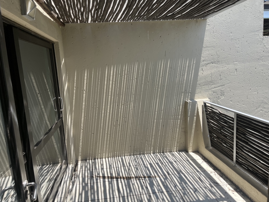 To Let 2 Bedroom Property for Rent in Pineslopes Gauteng