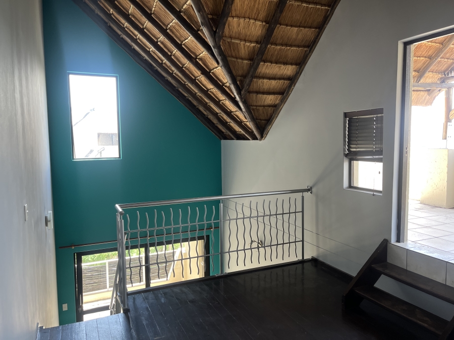 To Let 2 Bedroom Property for Rent in Pineslopes Gauteng