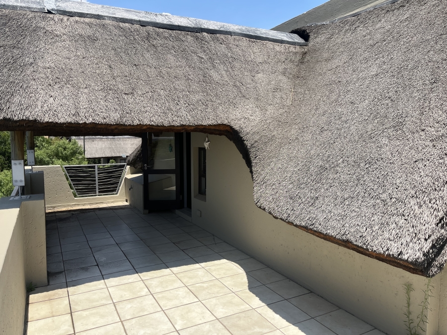 To Let 2 Bedroom Property for Rent in Pineslopes Gauteng
