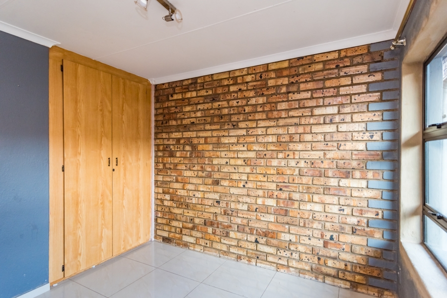 2 Bedroom Property for Sale in Boltonia Gauteng