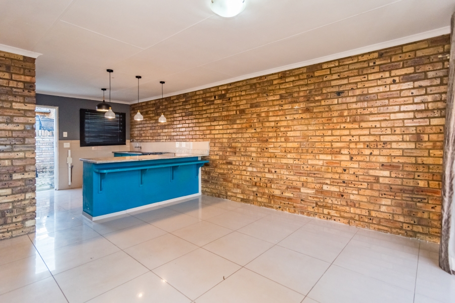 2 Bedroom Property for Sale in Boltonia Gauteng