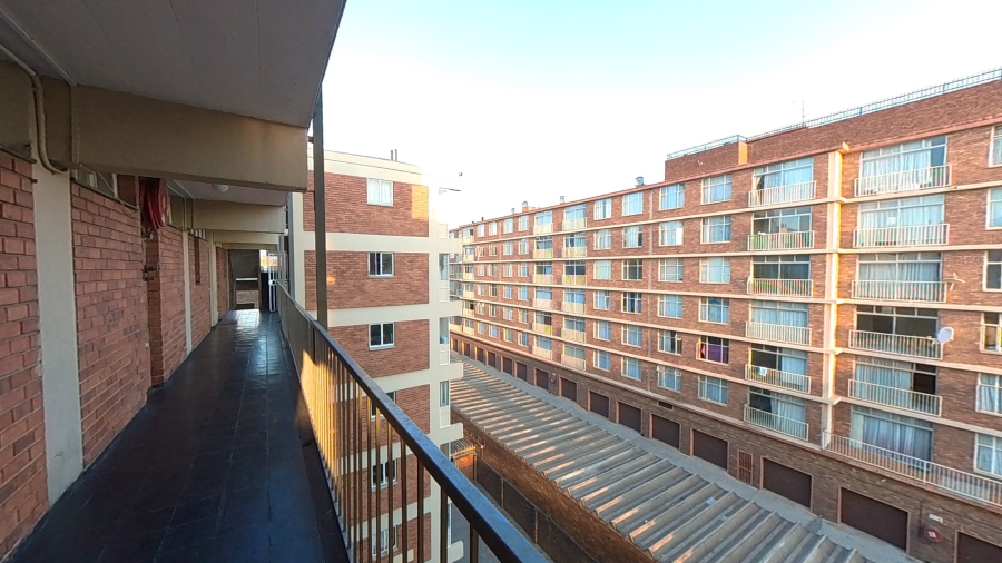 1 Bedroom Property for Sale in Sunnyside Gauteng