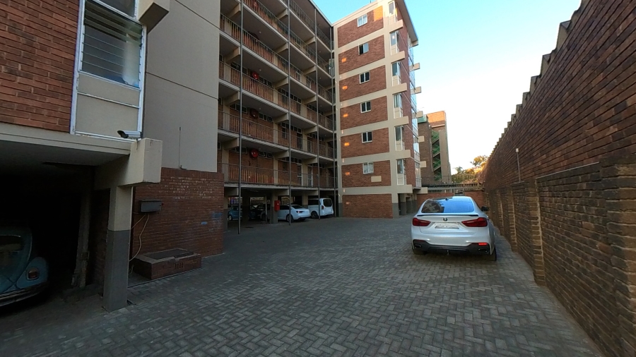 1 Bedroom Property for Sale in Sunnyside Gauteng