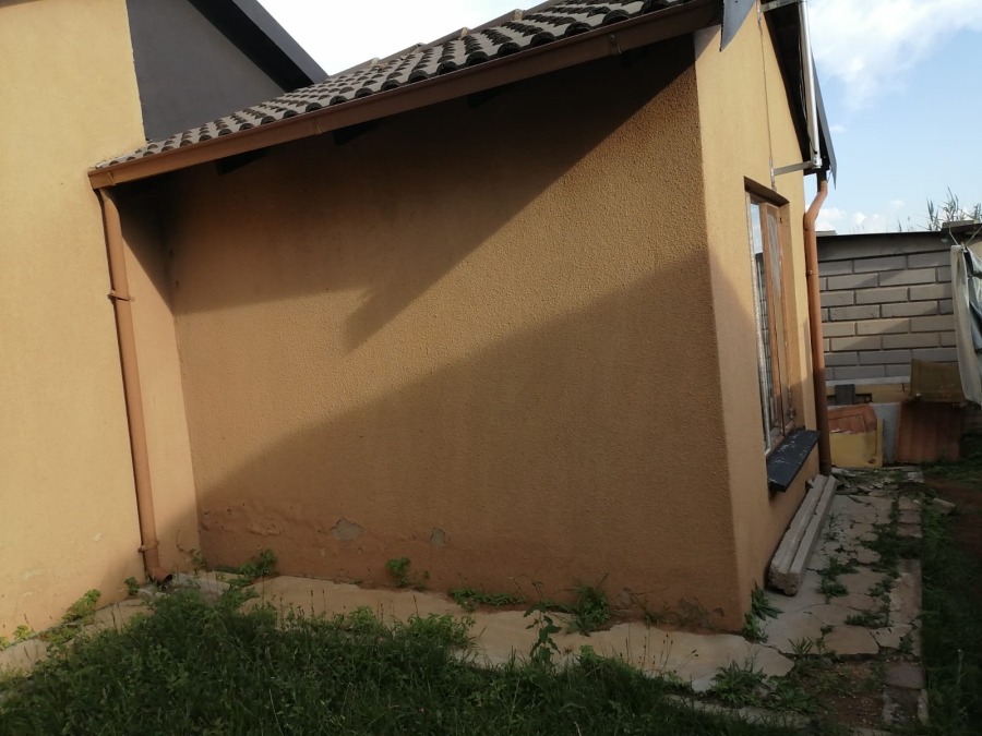 3 Bedroom Property for Sale in Daveyton Gauteng