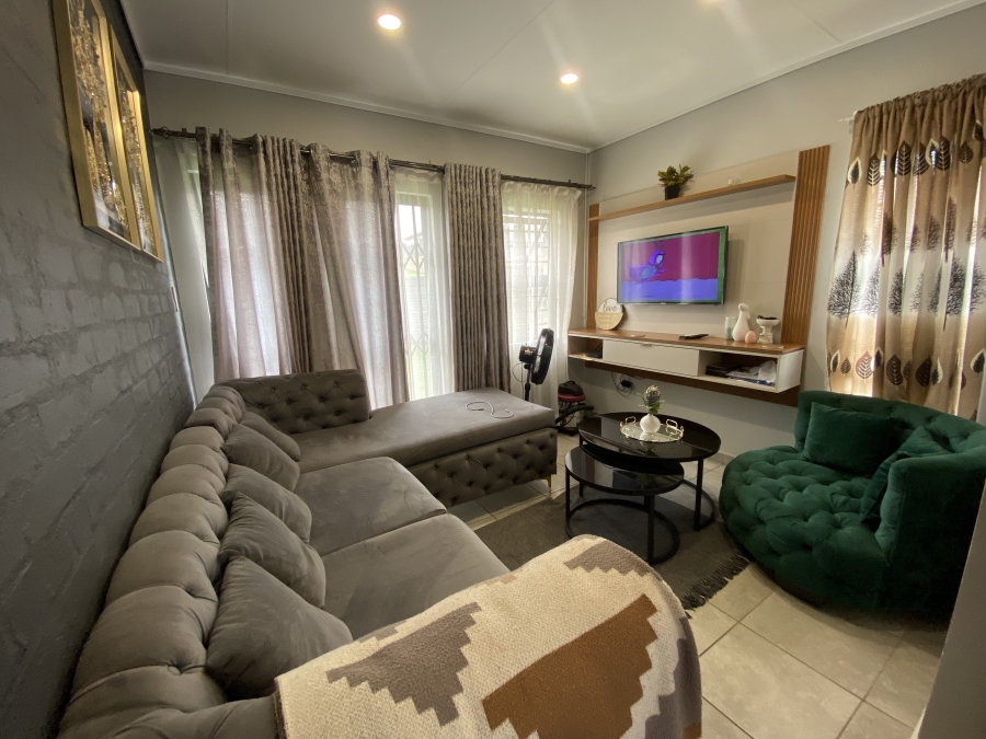 3 Bedroom Property for Sale in Lotus Gardens Gauteng