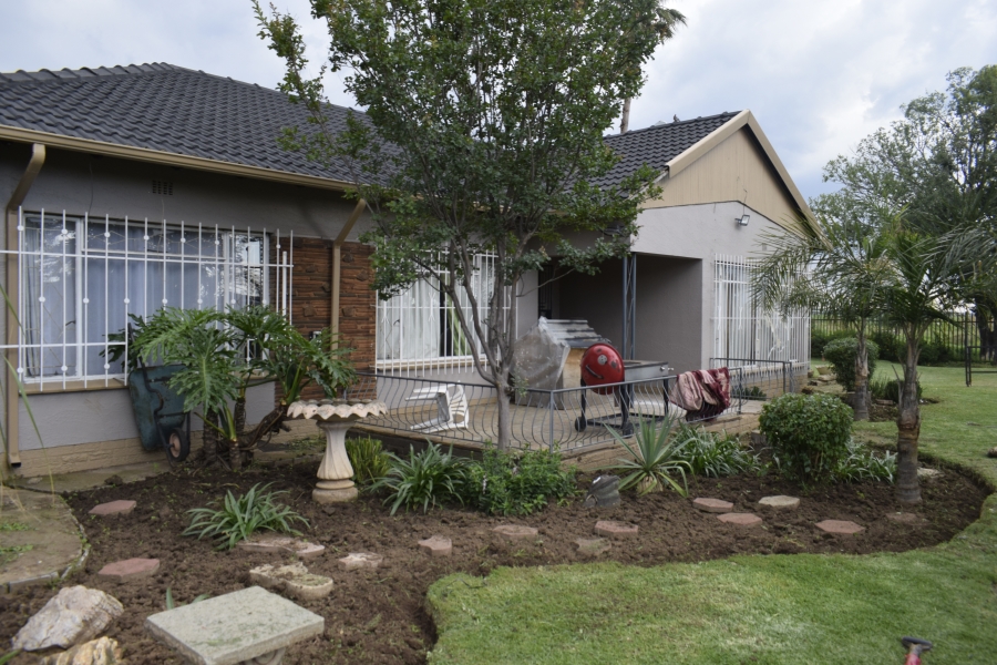 3 Bedroom Property for Sale in Elspark Gauteng