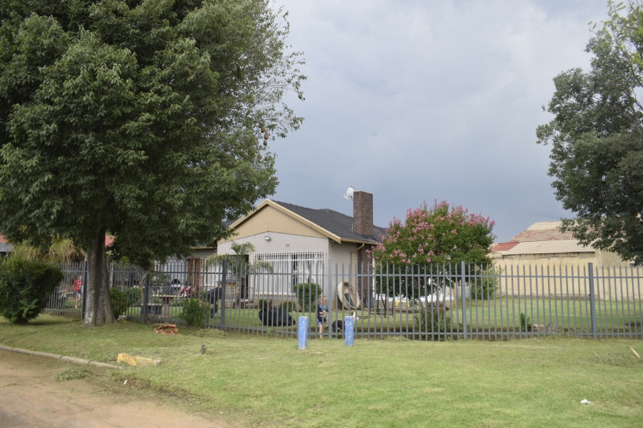 3 Bedroom Property for Sale in Elspark Gauteng