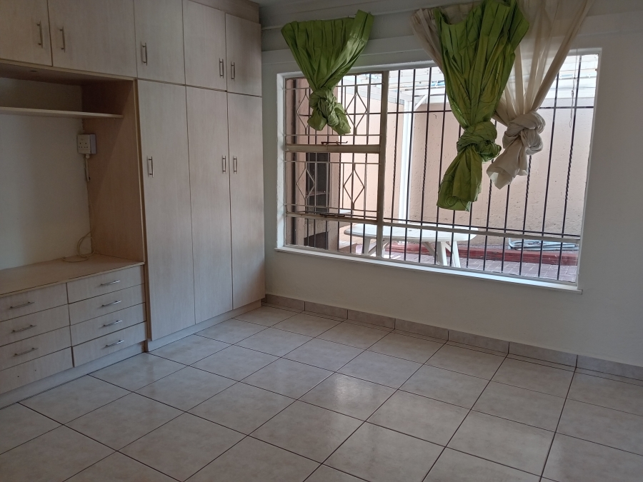 To Let 3 Bedroom Property for Rent in Suideroord Gauteng