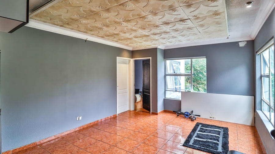 2 Bedroom Property for Sale in Westdene Gauteng