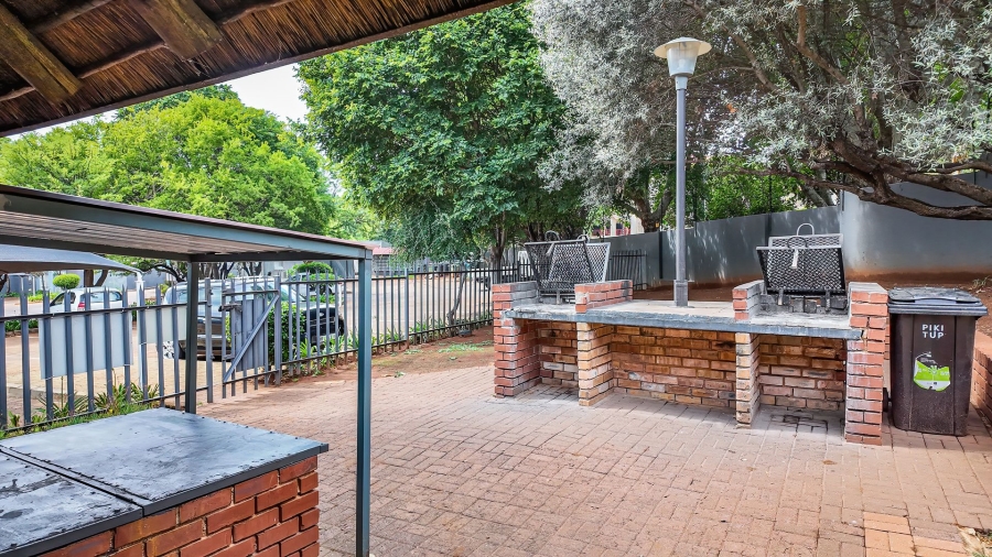 2 Bedroom Property for Sale in Westdene Gauteng